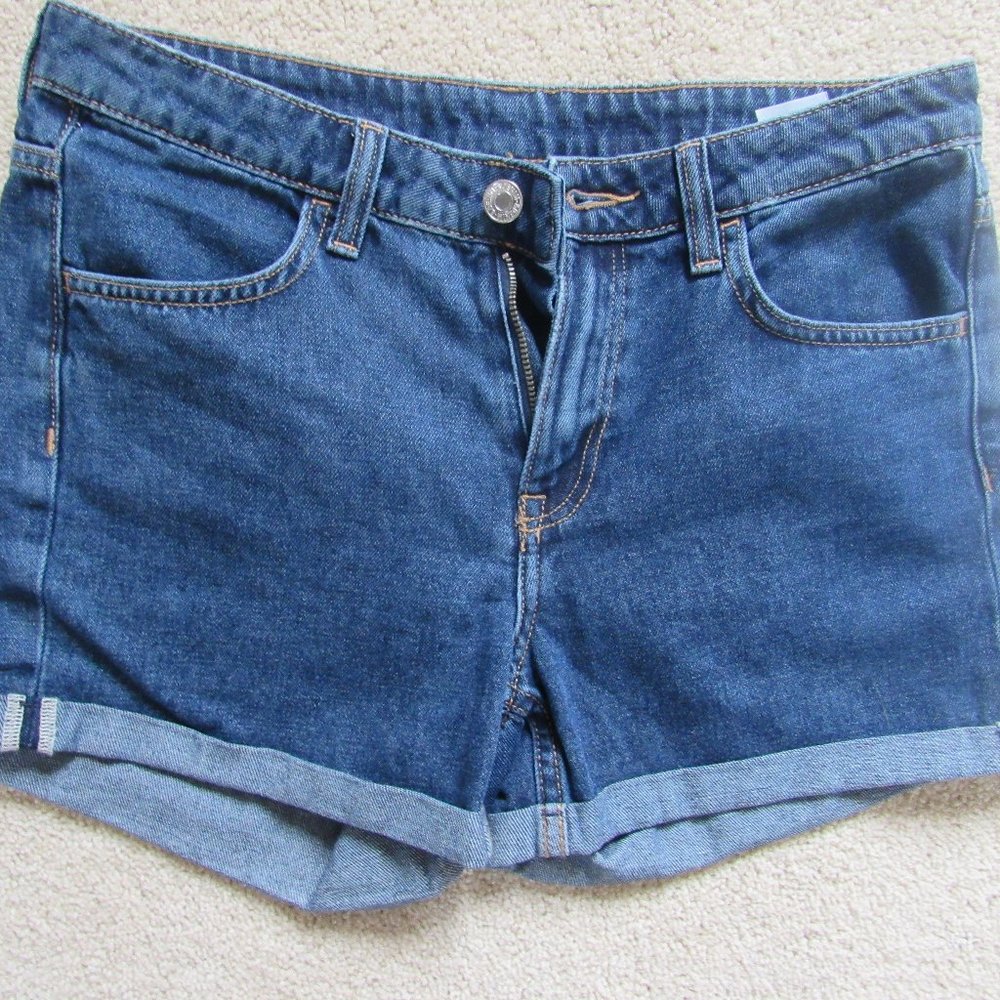 NEW Dark Washed Denim Shorts, Size 6